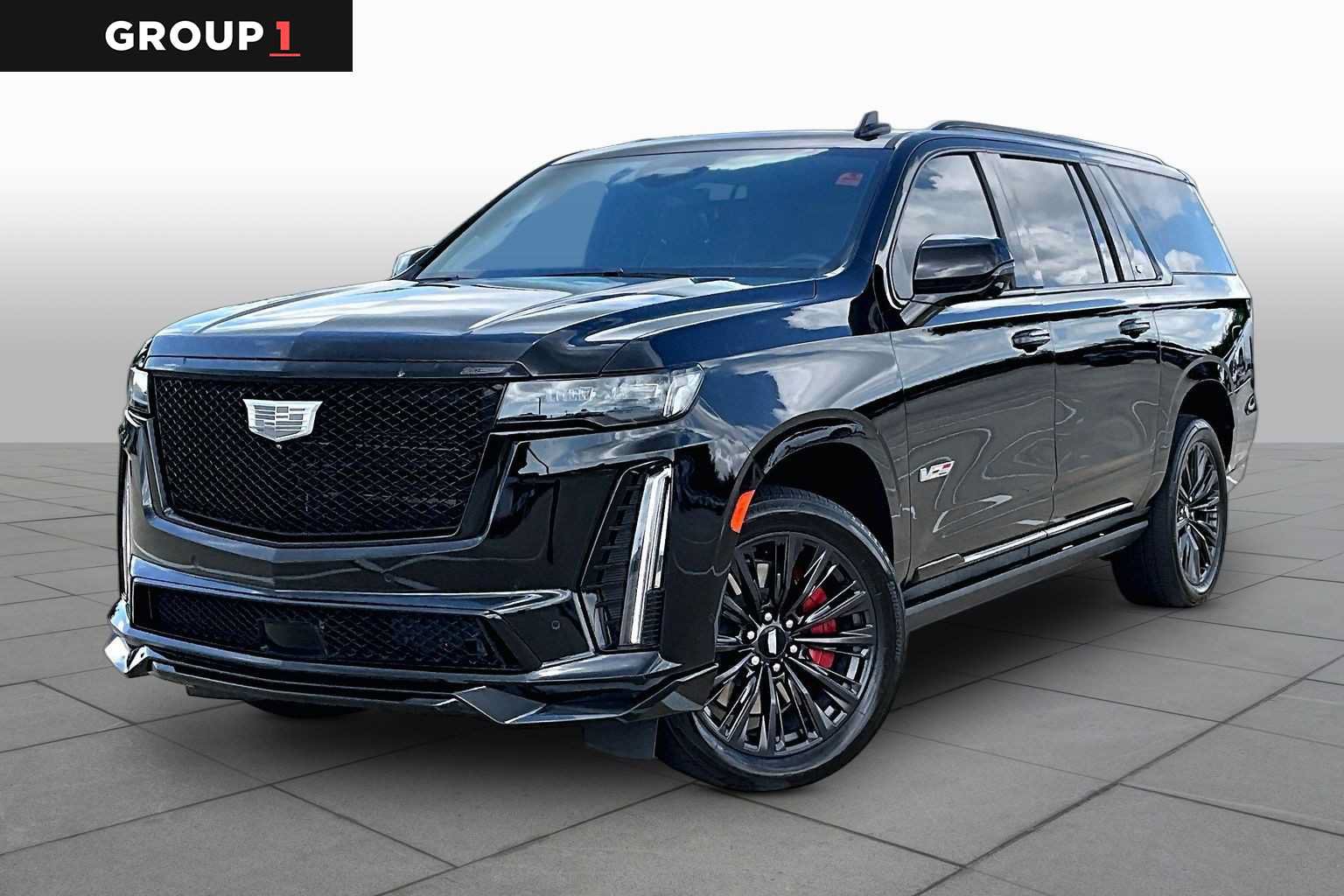 Used 2024 Cadillac Escalade ESV V w/ LPO, ONYX Package AWD/4WD video 1