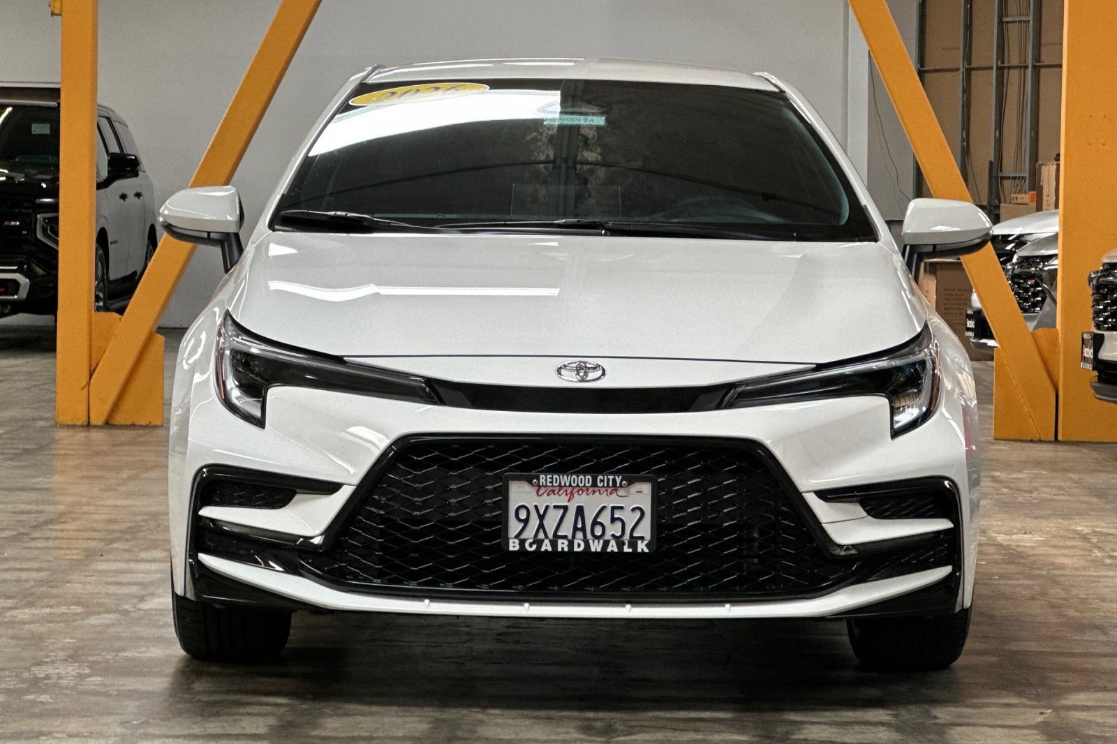 Used 2026 Toyota Corolla SE w/ SE Premium Package FWD image 9