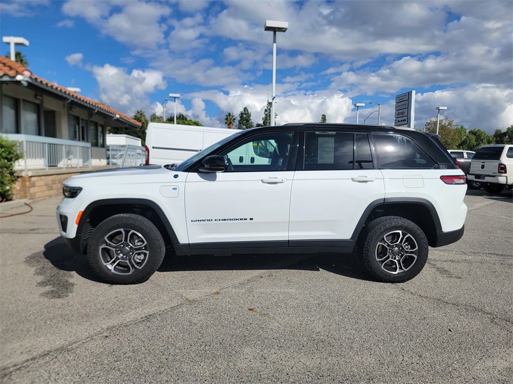 Used 2022 Jeep Grand Cherokee Trailhawk image 9