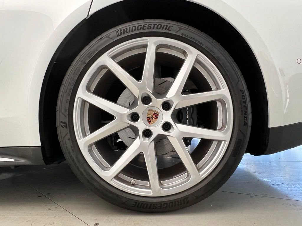 Used 2026 Porsche Panamera image 27