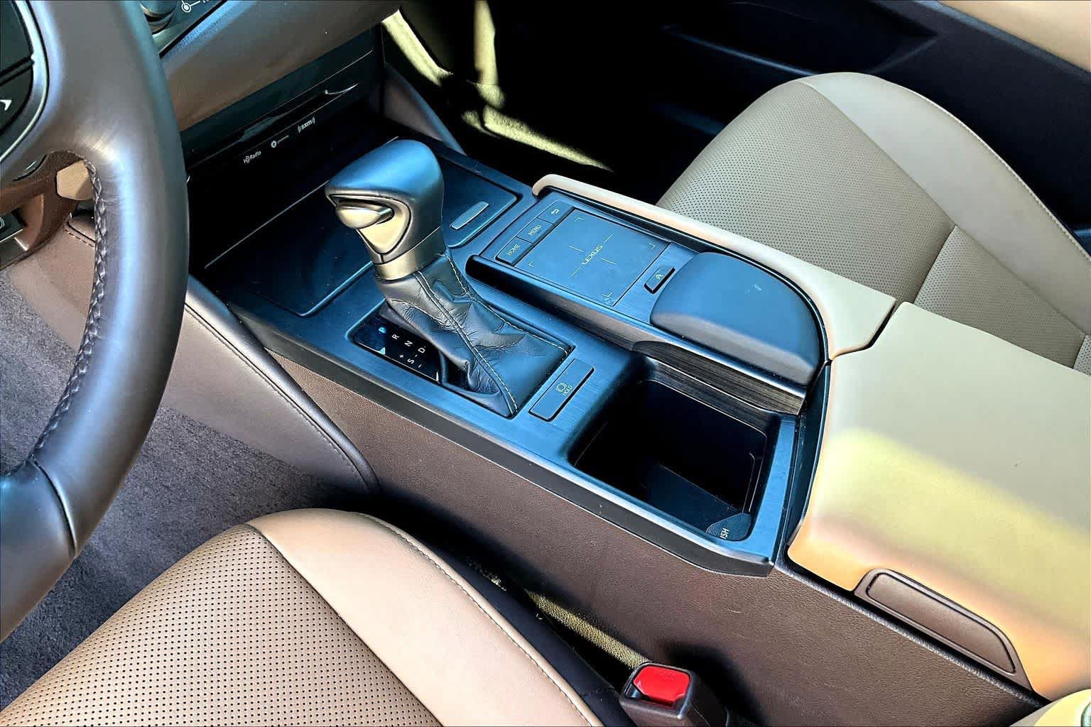 Used 2020 Lexus ES 350 w/ Accessory Package 2 FWD image 15