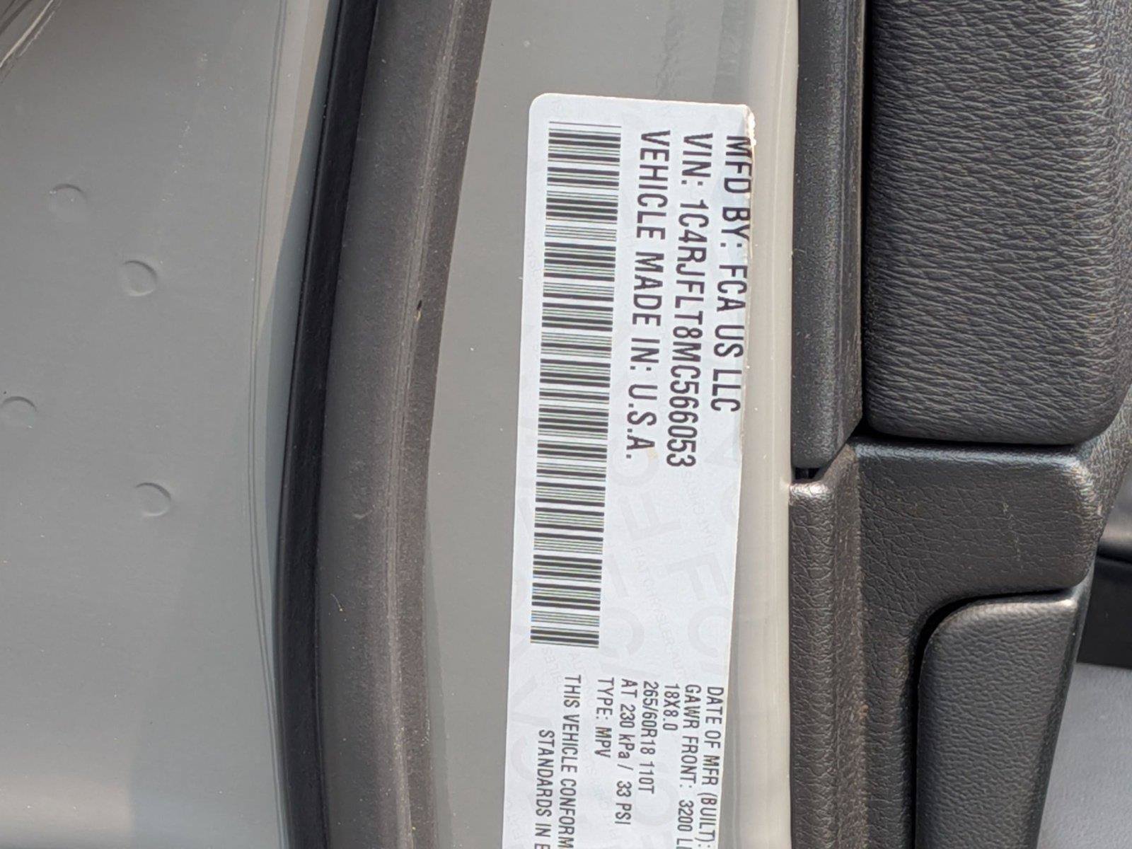 Certified 2021 Jeep Grand Cherokee Trailhawk w/ Trailhawk Luxury Group AWD/4WD image 35
