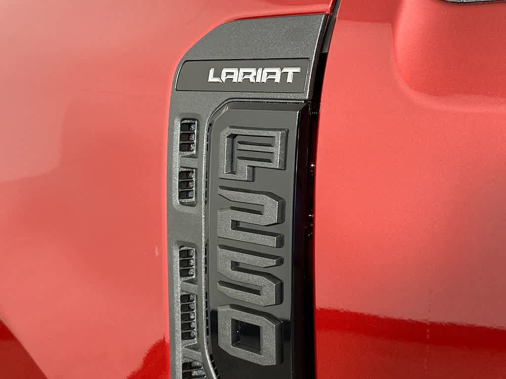 New 2026 Ford F250 Lariat w/ Black Appearance Package AWD/4WD image 7