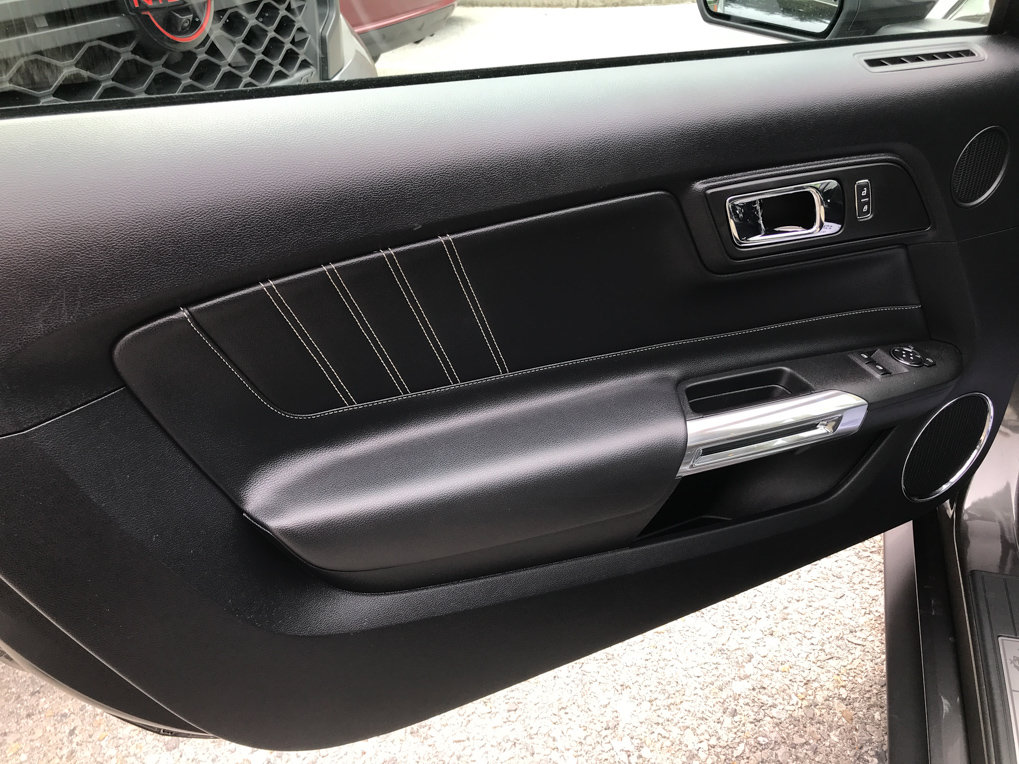 Used 2015 Ford Mustang GT Premium RWD image 13