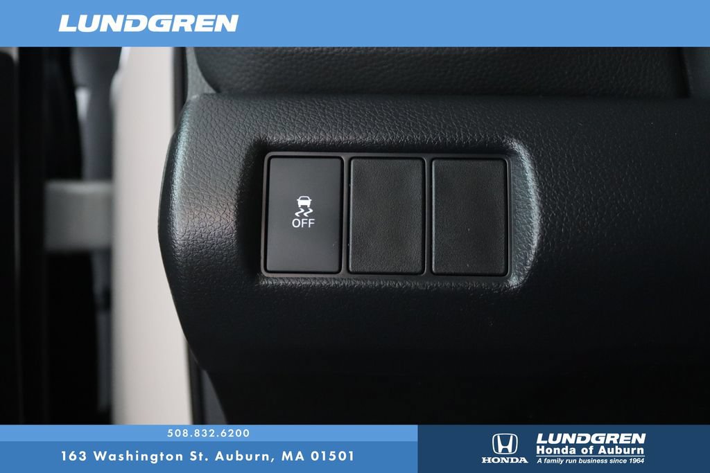 Used 2025 Honda Pilot Sport image 30
