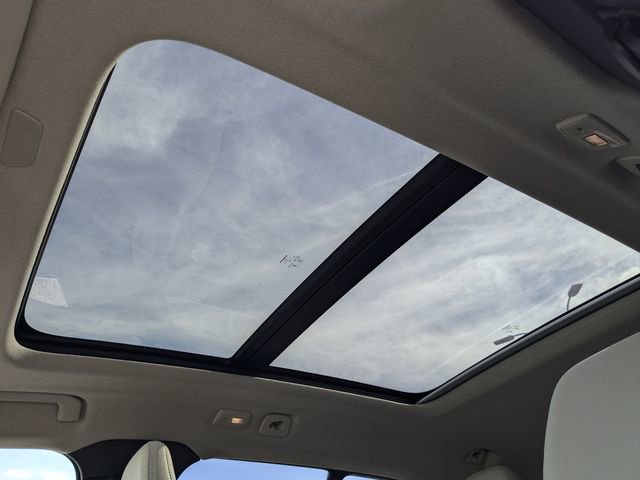 New 2025 Volvo XC40 B5 Plus w/ Protection Package Premier image 26