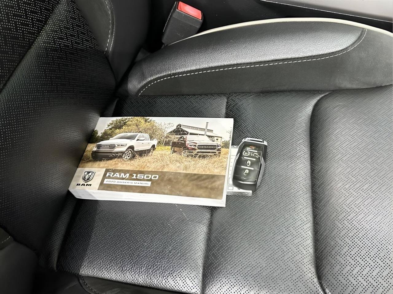 Used 2020 RAM 1500 Laramie w/ Sport Appearance Package AWD/4WD image 28