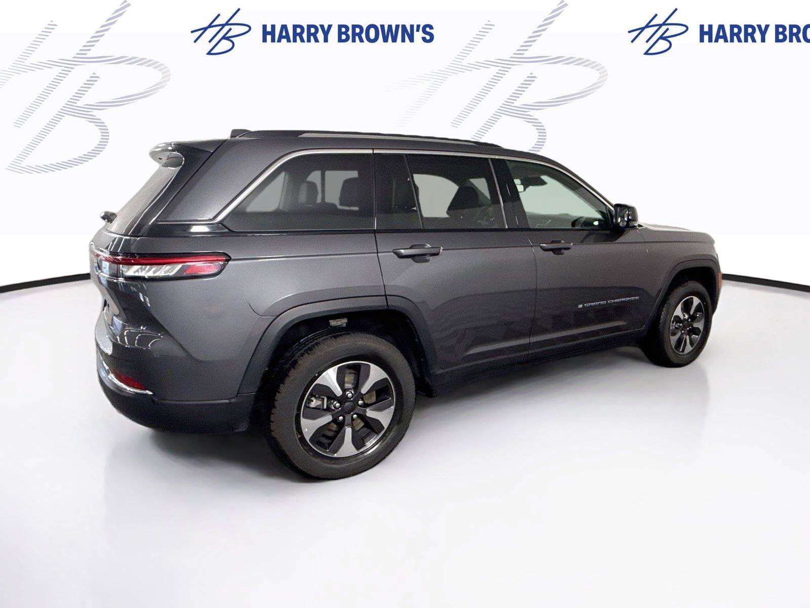 Used 2024 Jeep Grand Cherokee Limited 4xe AWD/4WD image 34