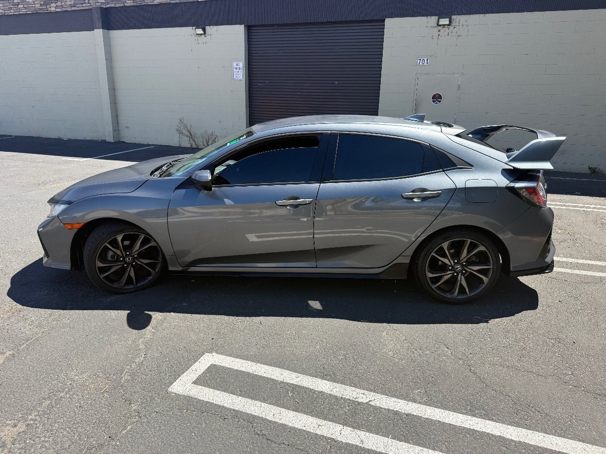 Used 2017 Honda Civic Sport image 4