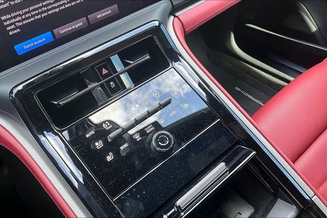 Used 2024 Porsche Panamera 4 image 25