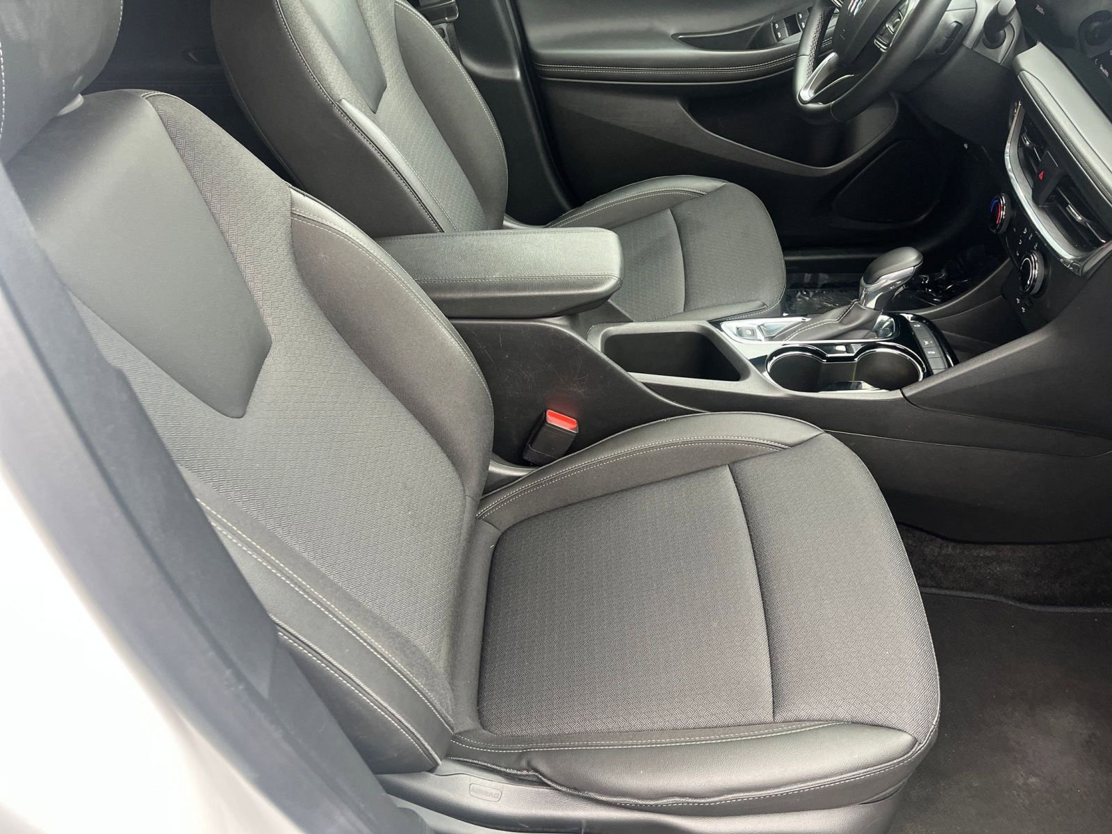 Used 2025 Buick Encore GX Preferred FWD image 35