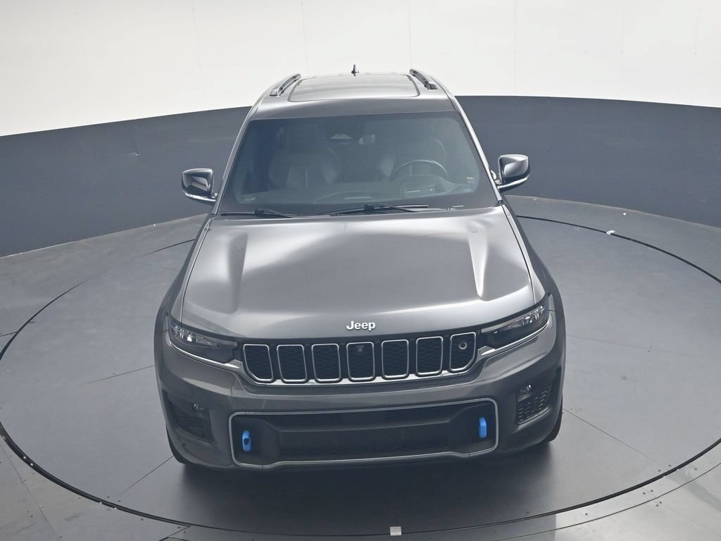 Used 2023 Jeep Grand Cherokee Overland w/ Advanced Protech Group III AWD/4WD image 36