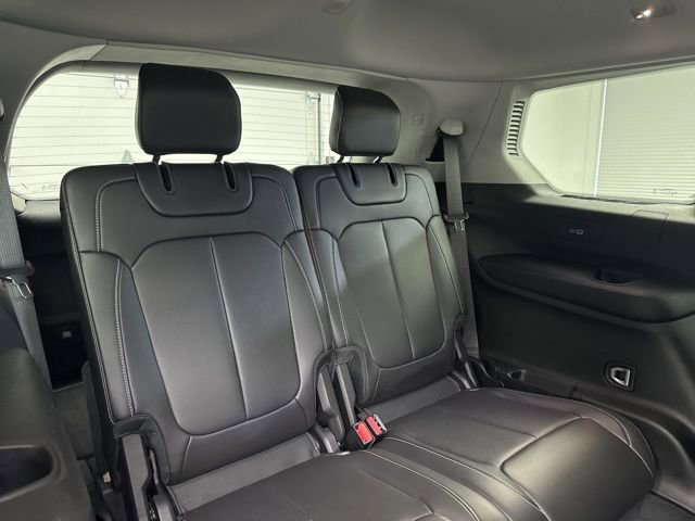 Used 2022 Jeep Grand Cherokee L Limited image 15