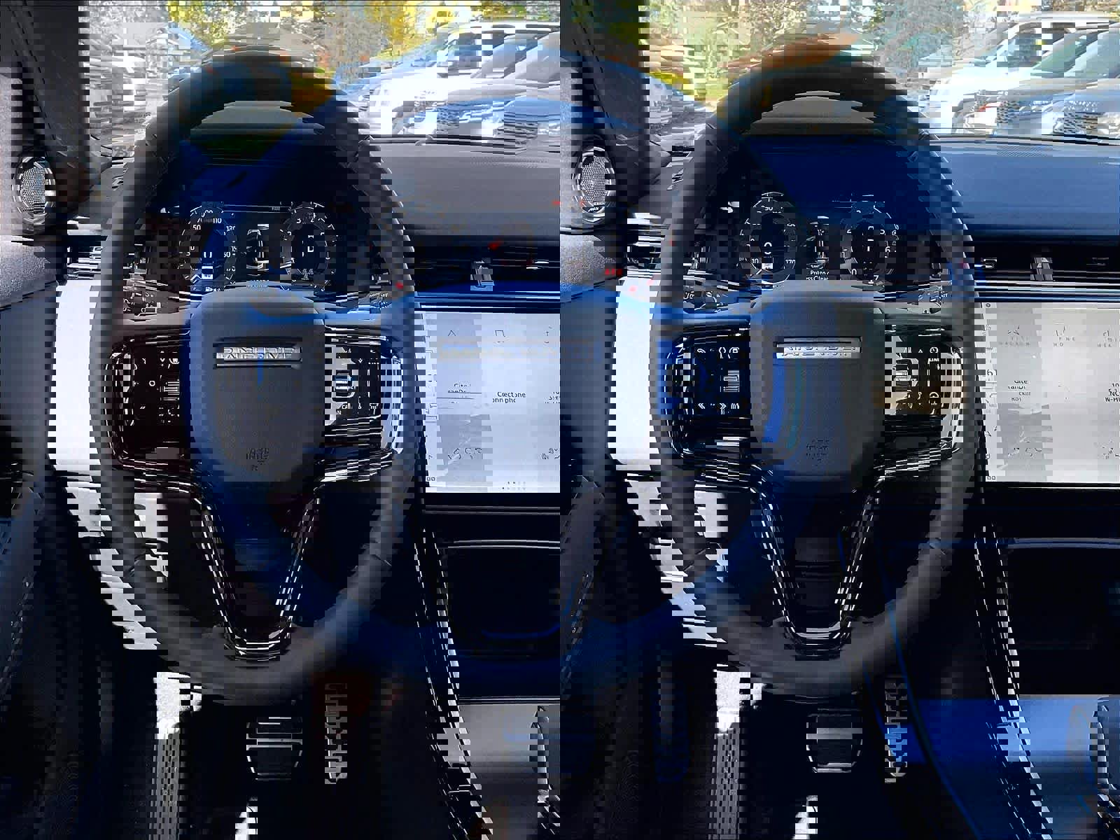 Used 2026 Land Rover Range Rover Evoque Dynamic SE image 7