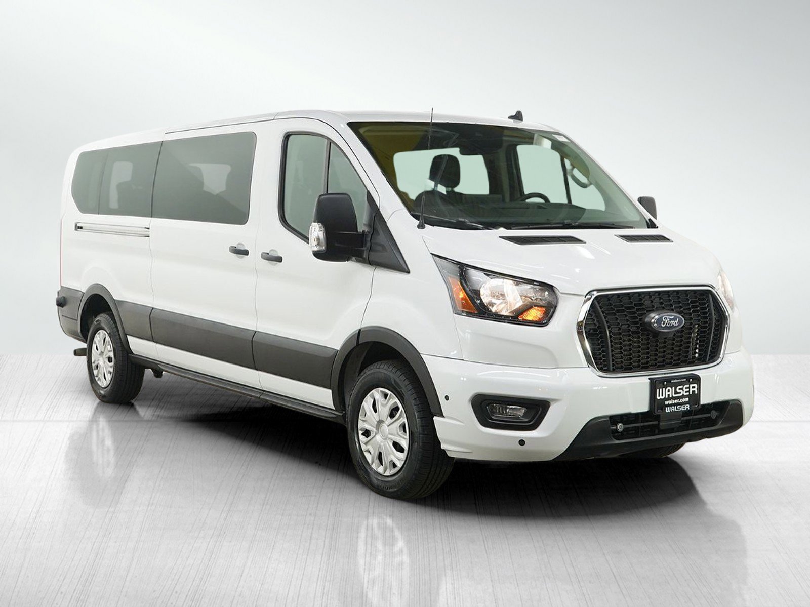 Used 2024 Ford Transit 350 XLT image 7