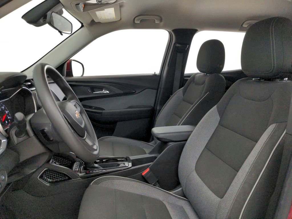 Used 2021 Chevrolet TrailBlazer LT AWD/4WD image 16