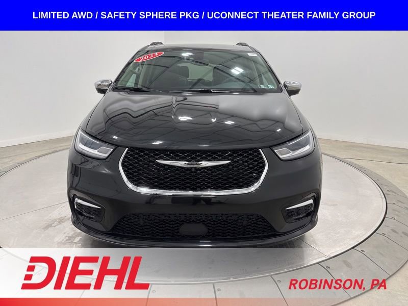Used 2023 Chrysler Pacifica Limited w/ Uconnect Theater Family Group AWD/4WD image 2