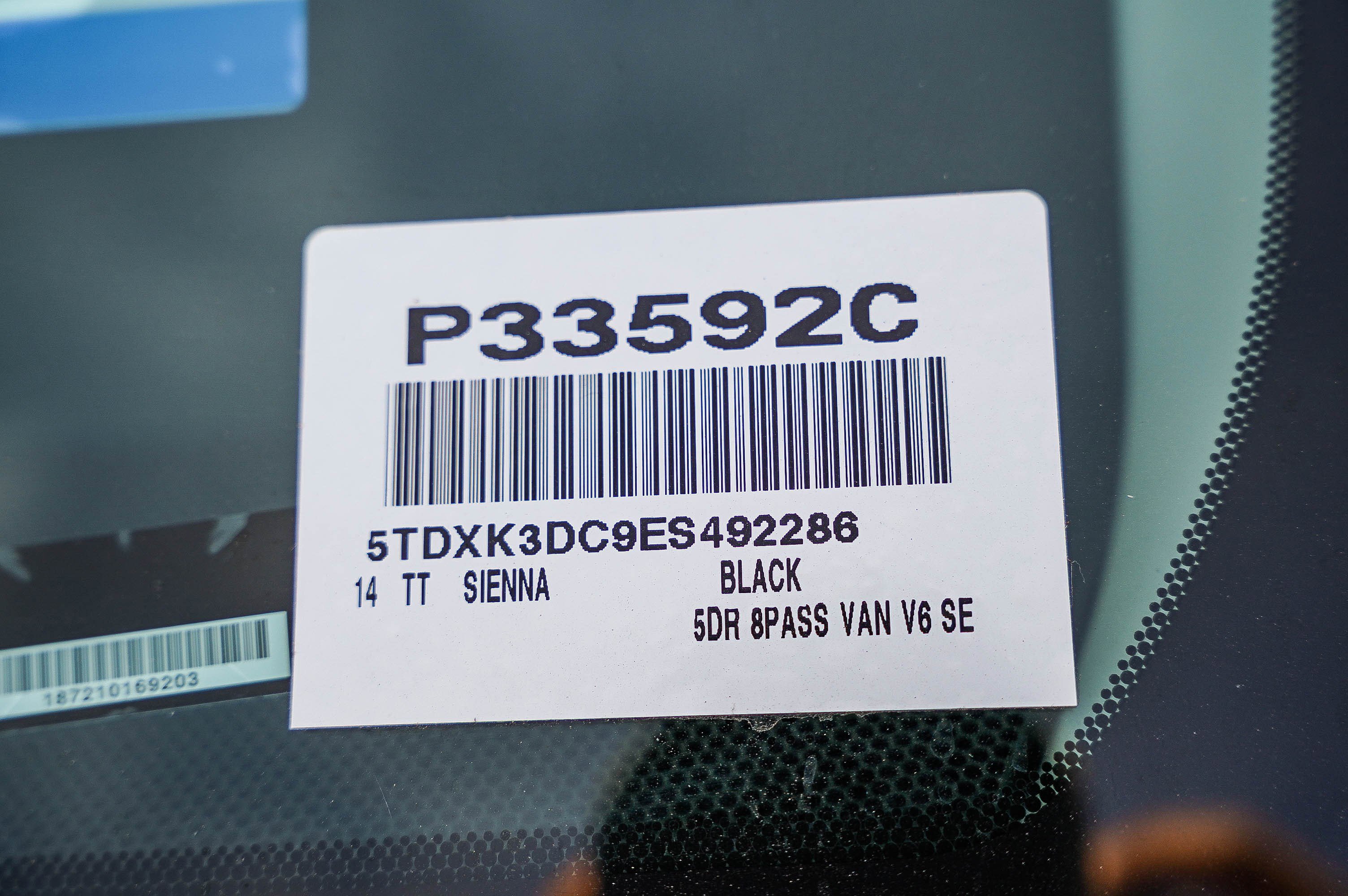 Used 2014 Toyota Sienna SE image 29