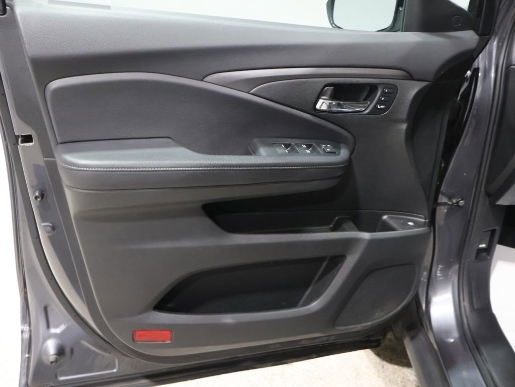 Used 2023 Honda Ridgeline RTL image 13