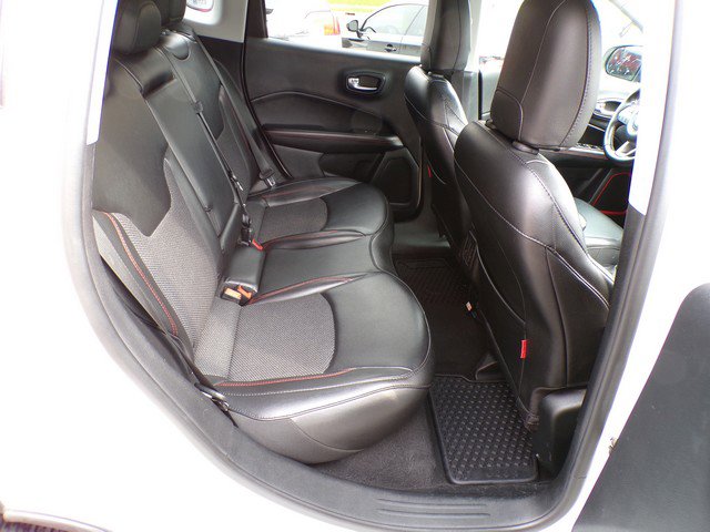 Used 2020 Jeep Compass Trailhawk AWD/4WD image 20