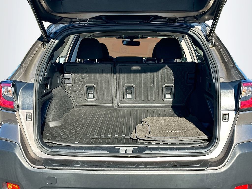 Used 2023 Subaru Outback Premium image 25