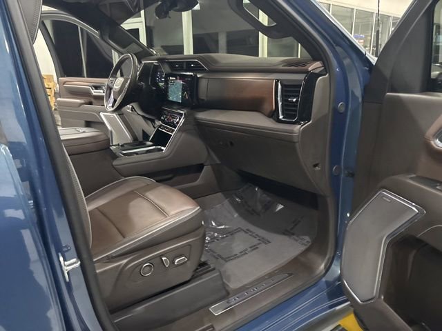 Used 2024 GMC Sierra 2500 Denali w/ Denali Reserve Package image 36