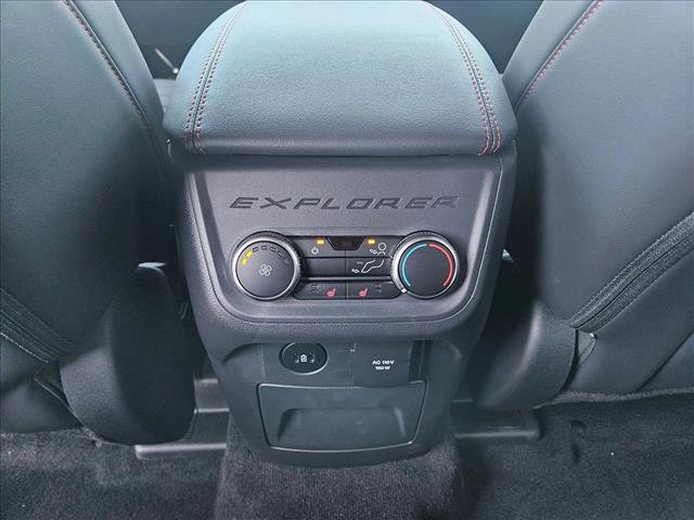 Certified 2025 Ford Explorer ST-Line w/ Premium Package RWD image 18
