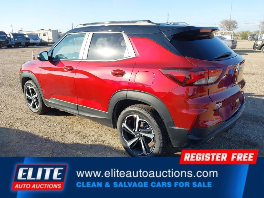 Used 2023 Chevrolet TrailBlazer RS w/ Sun and Liftgate Package image 5