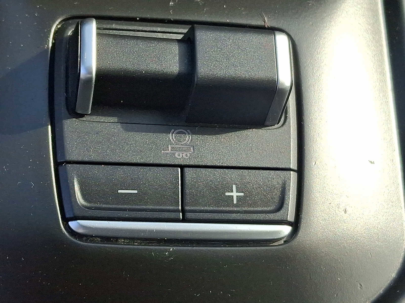 Used 2022 GMC Sierra 1500 Denali w/ Denali Reserve Package image 25