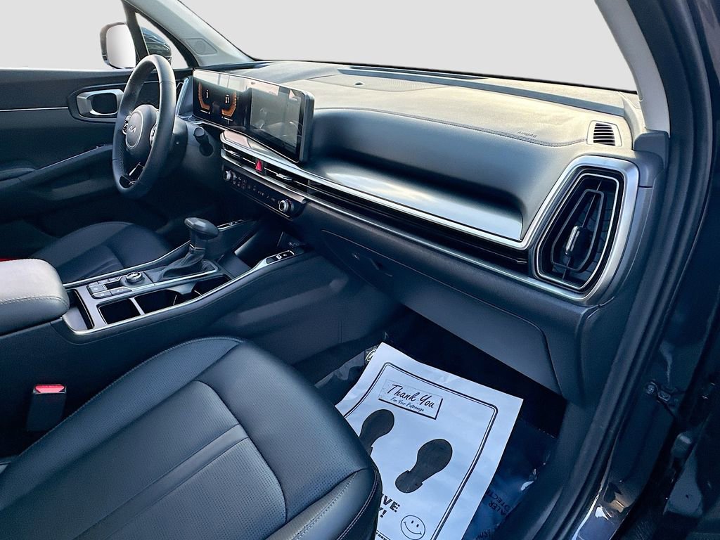Used 2025 Kia Sorento S w/ Panoramic Sunroof Package image 30