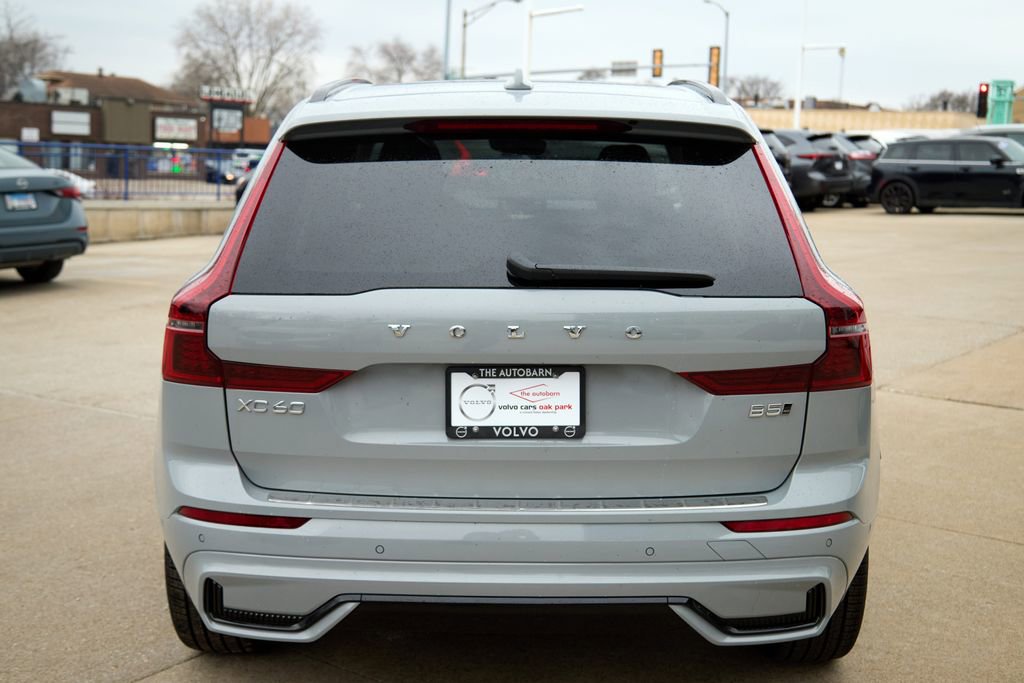 New 2026 Volvo XC60 B5 Ultra w/ Climate Package image 8