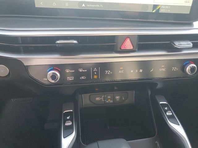 New 2025 Kia Sorento S FWD image 18