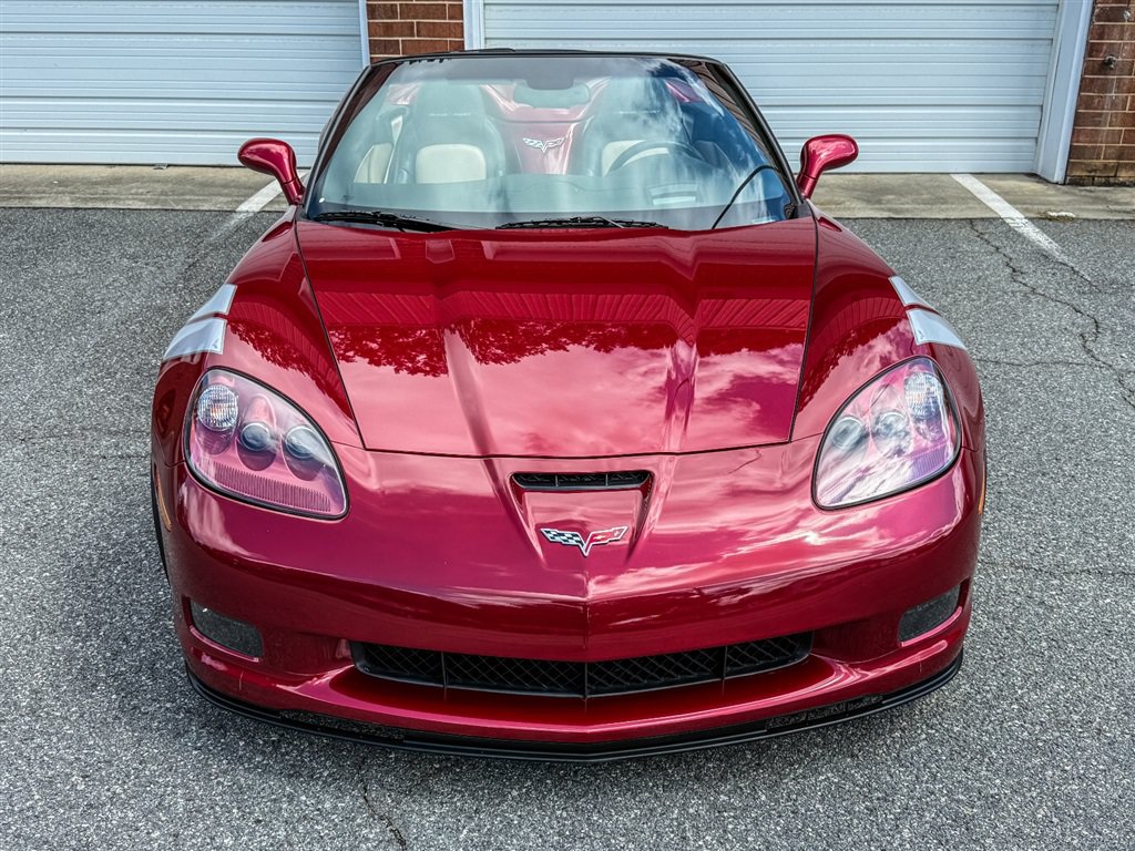 Used 2010 Chevrolet Corvette Grand Sport w/ Preferred Equipment Group RWD image 13