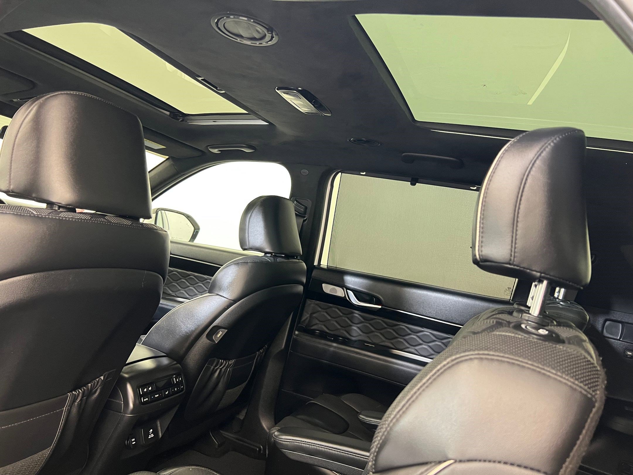 Used 2021 Hyundai Palisade Calligraphy image 32