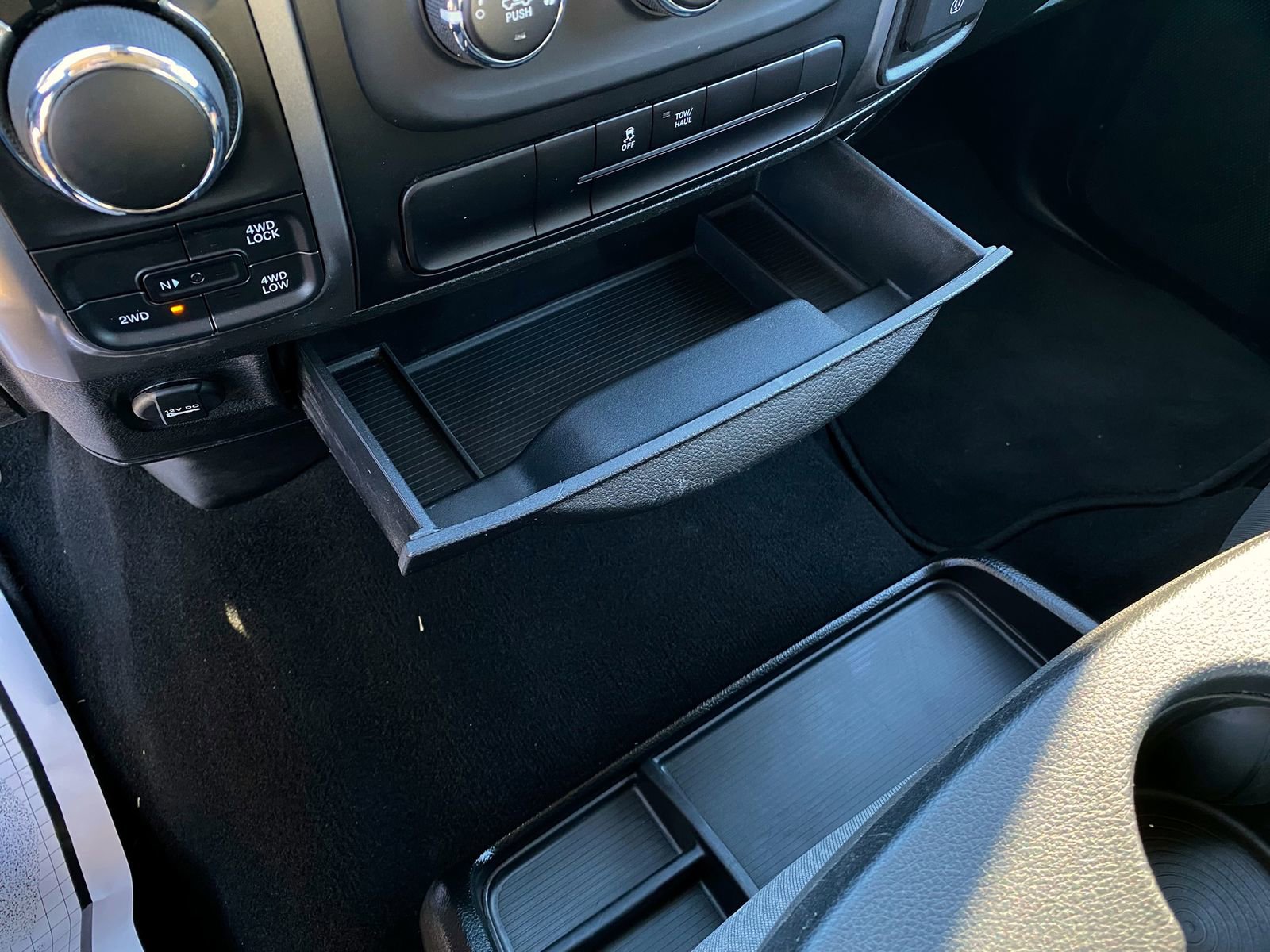 Used 2023 RAM 1500 Classic SLT image 17