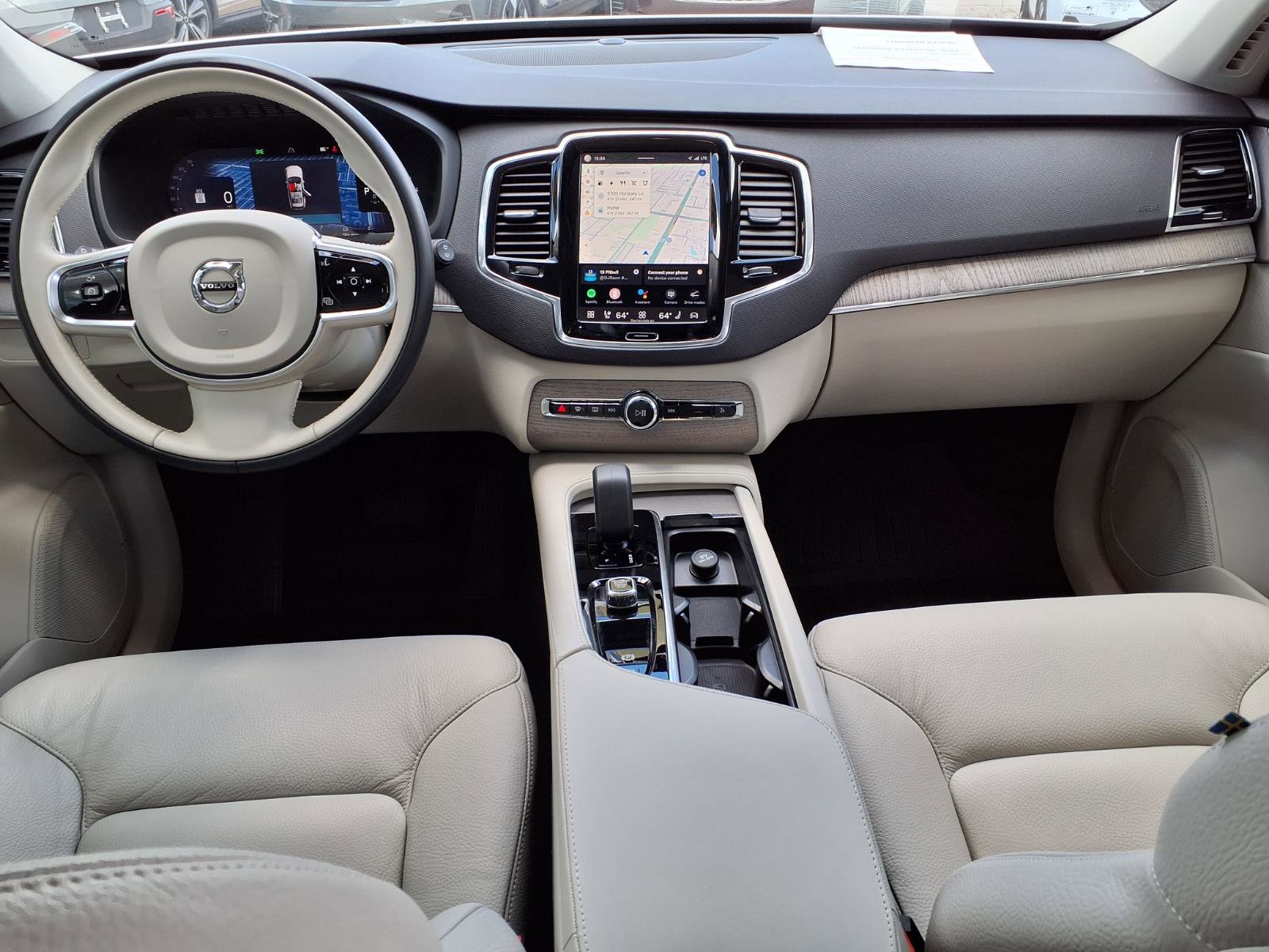 Certified 2025 Volvo XC90 T8 Plus w/ Protection Package Premier AWD/4WD image 16