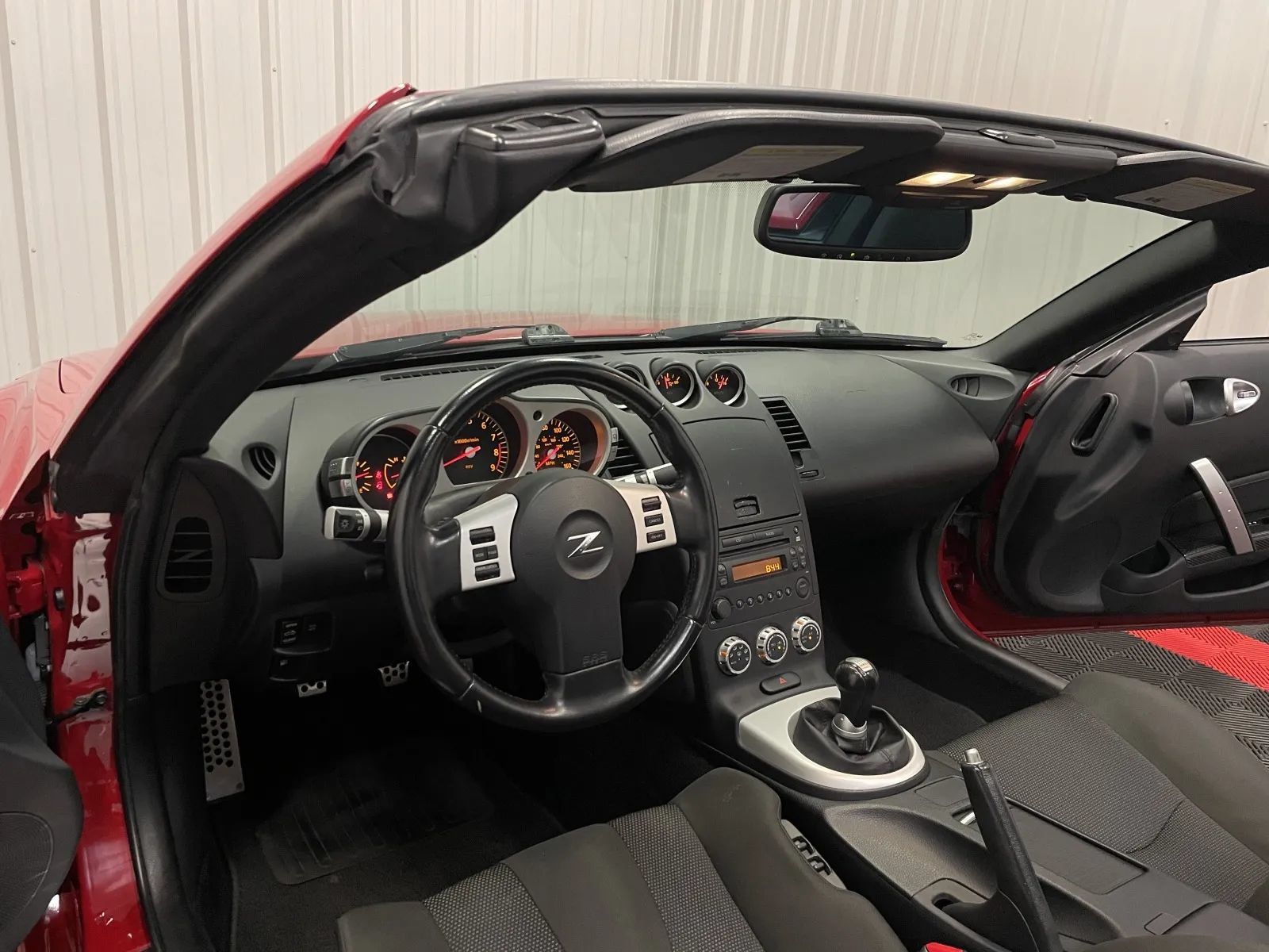 Used 2007 Nissan 350Z Enthusiast RWD image 39