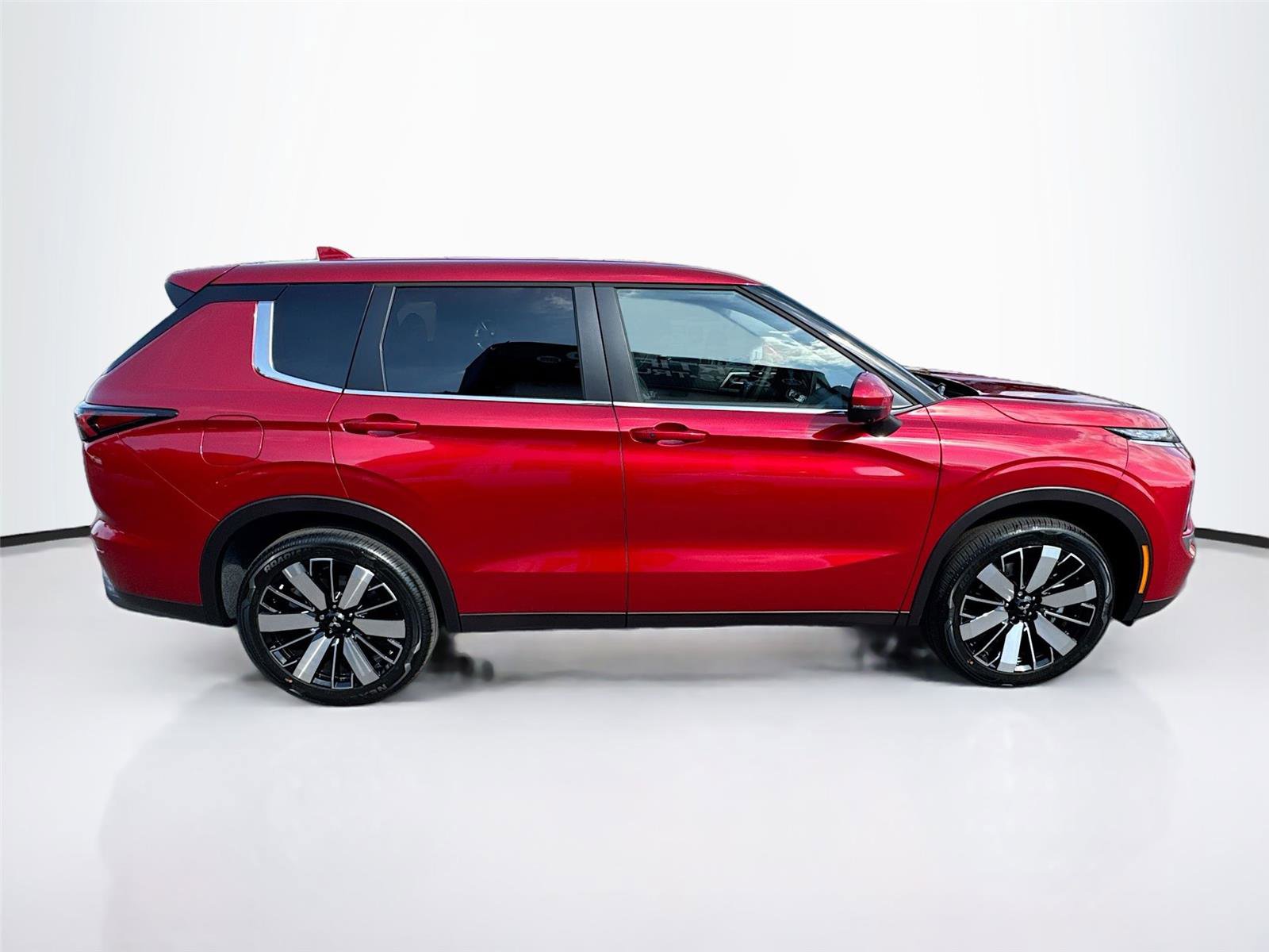 New 2026 Mitsubishi Outlander SE image 36