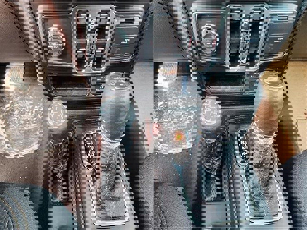 New 2025 Jeep Wrangler Unlimited Sahara w/ Dual Top Group image 19