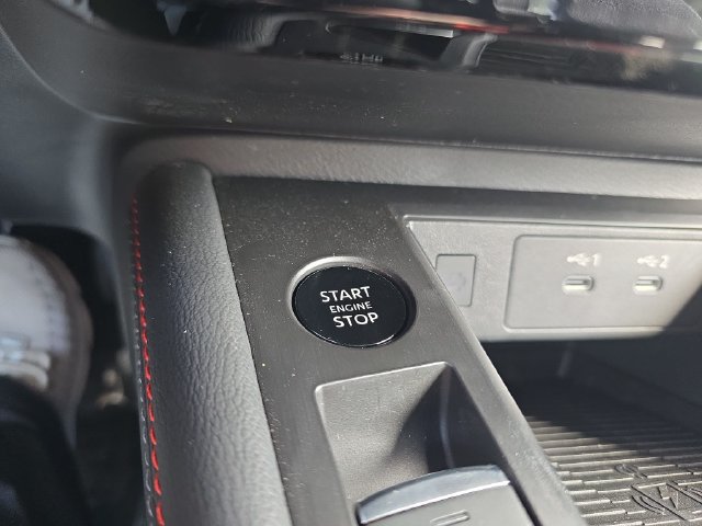 New 2026 Nissan Kicks SR FWD image 26