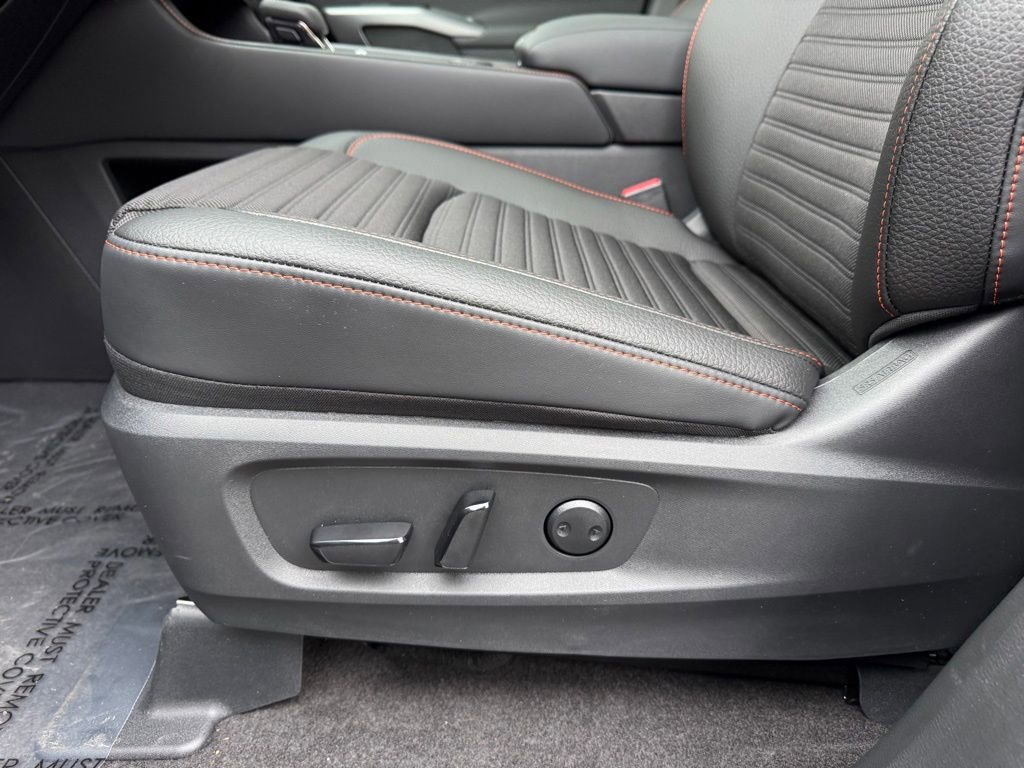 New 2026 Nissan Pathfinder Rock Creek AWD/4WD image 15