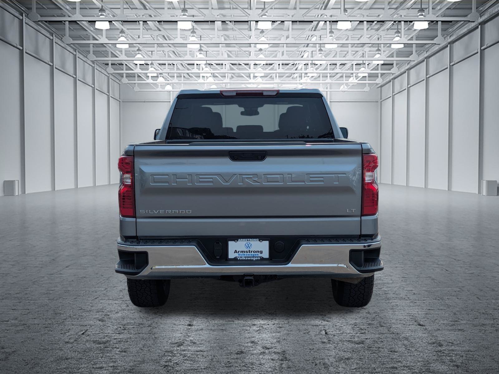 Used 2024 Chevrolet Silverado 1500 LT AWD/4WD image 4