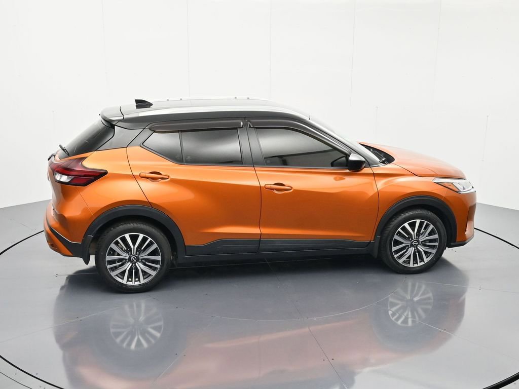 Used 2022 Nissan Kicks SV FWD image 30
