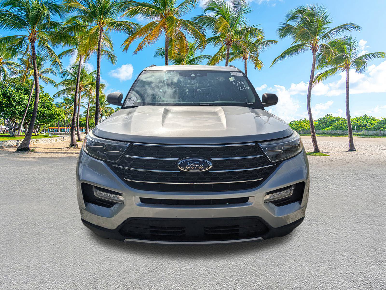 Used 2020 Ford Explorer XLT w/ Equipment Group 202A RWD image 7