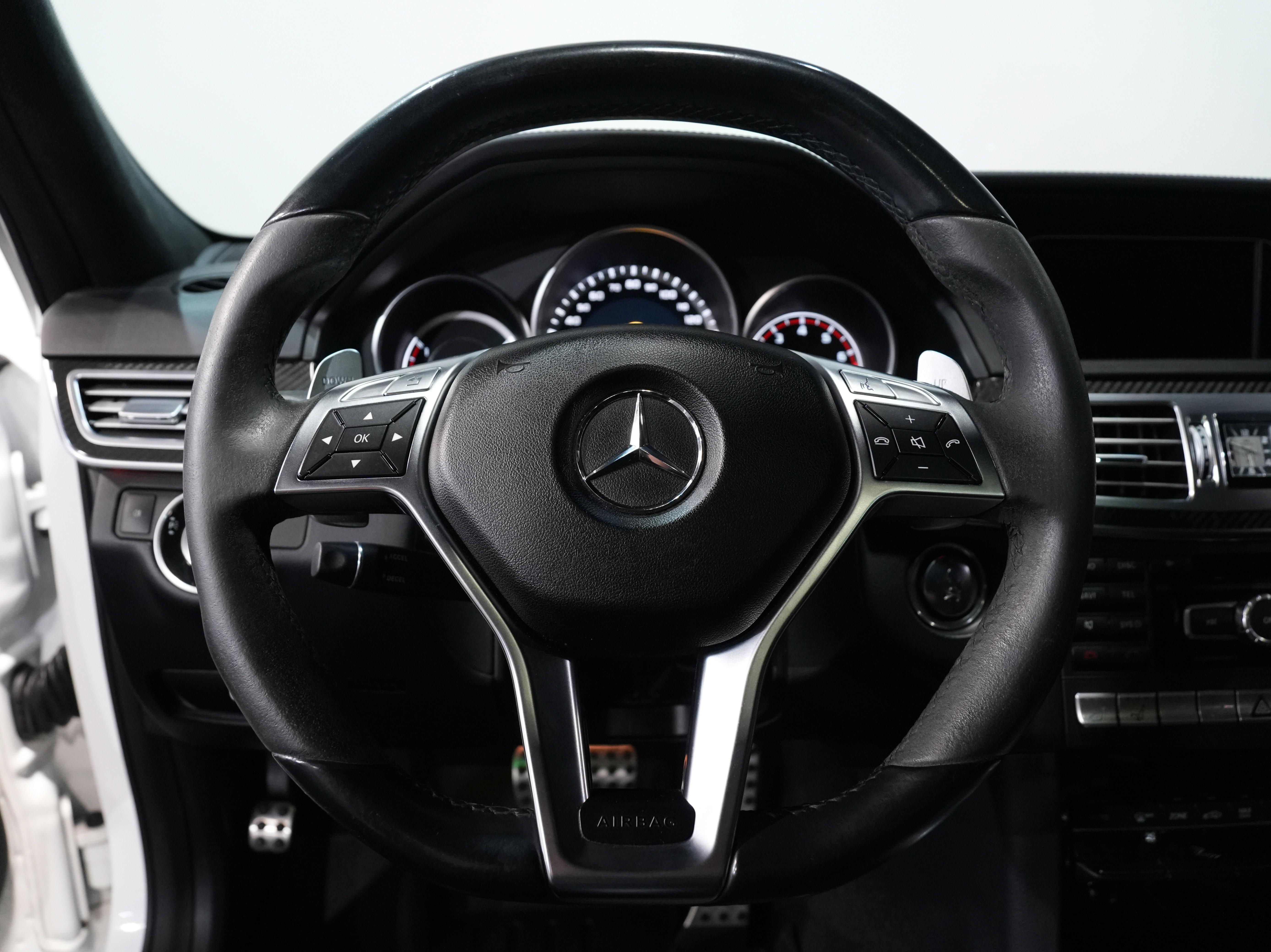 Used 2014 Mercedes-Benz E 63 AMG S-Model image 47