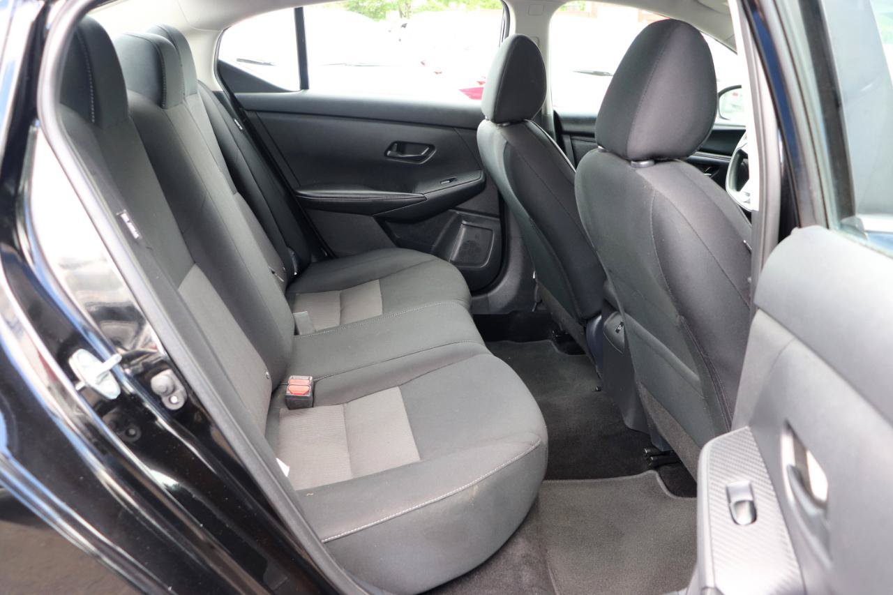 Used 2024 Nissan Sentra SV FWD image 13