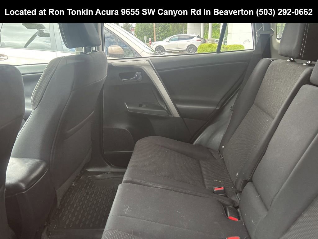 Used 2016 Toyota RAV4 XLE AWD/4WD image 8