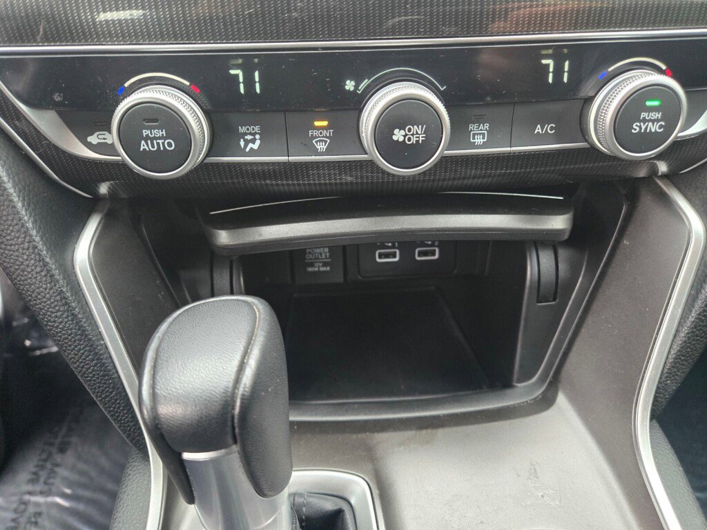 Used 2022 Honda Accord Sport image 17