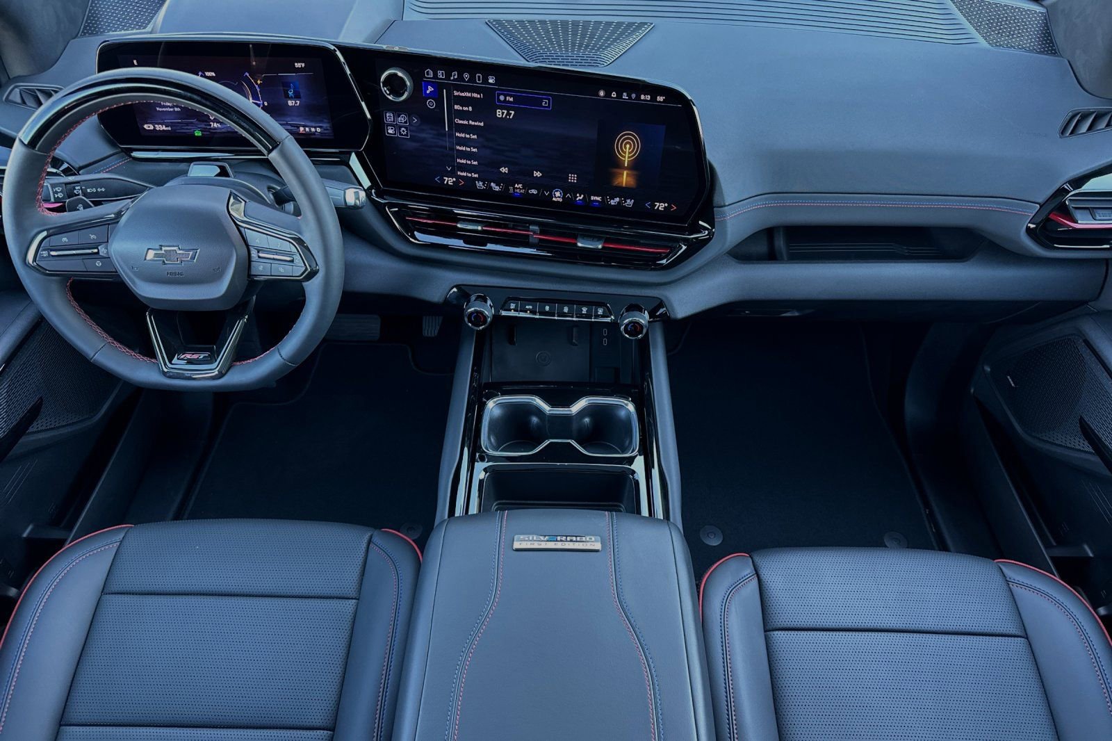 New 2024 Chevrolet Silverado EV RST AWD/4WD image 10