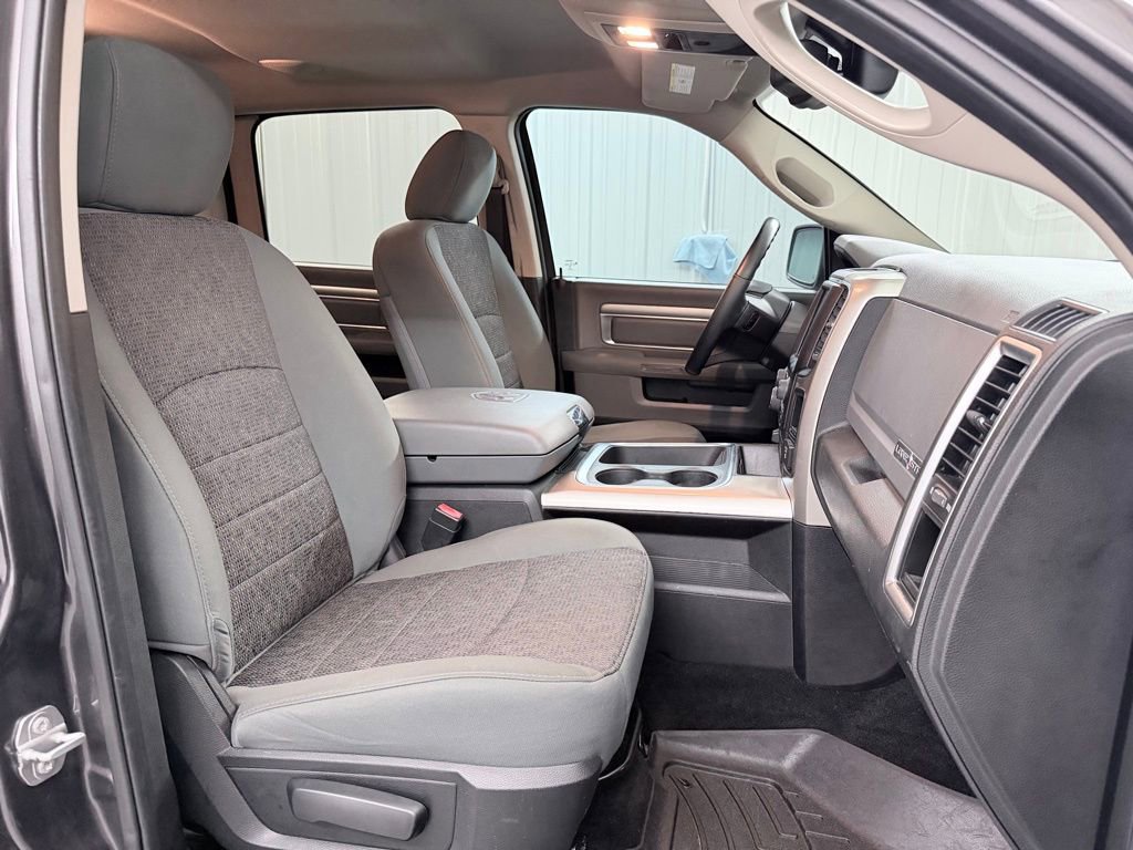 Used 2016 RAM 1500 Lone Star RWD image 40